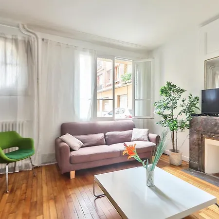 Dulong - Batignolles Apartment Paris